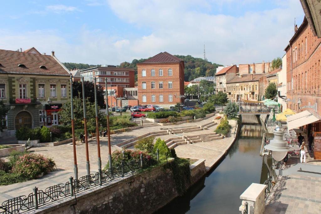 Smart Business Apartman Miskolc Luaran gambar